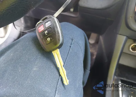 2016 Toyota Corolla Le z USA, uszkodzony, nr VIN 2T1BURHE9GC620735